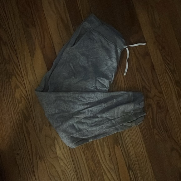 Men’s joggers - Picture 2 of 4